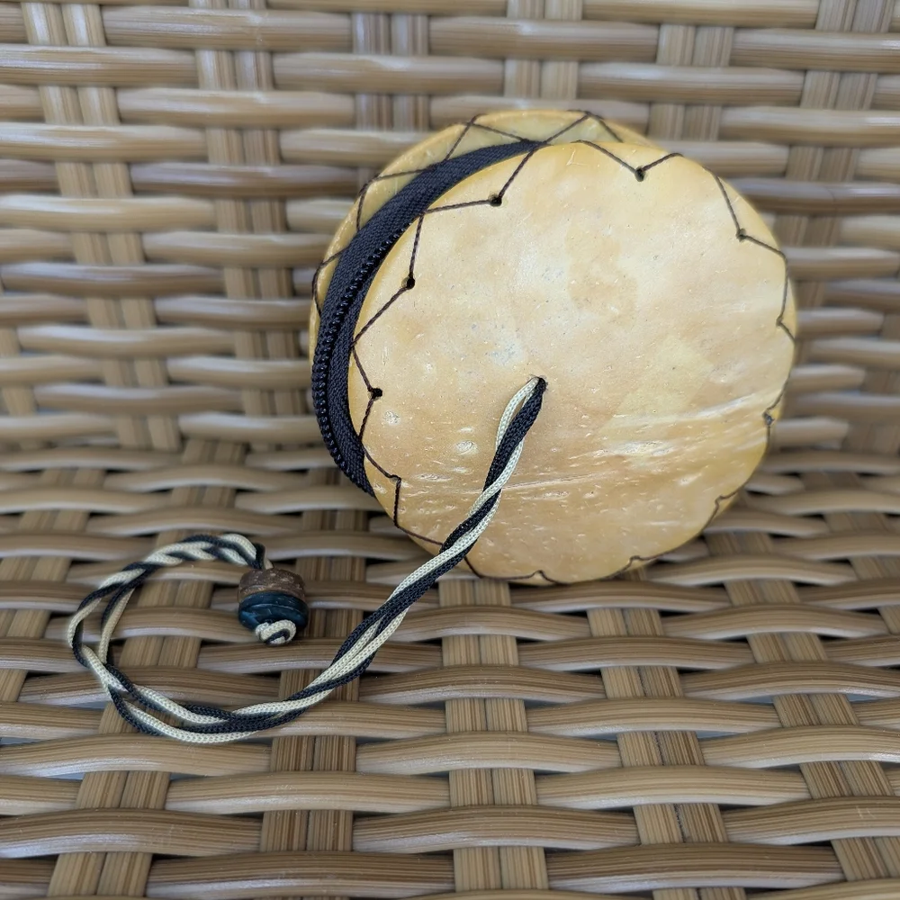 Handmade Coconut Shell Wristlet Pouch Floral Leaf Beads Asian Small - Picture 11 of 12